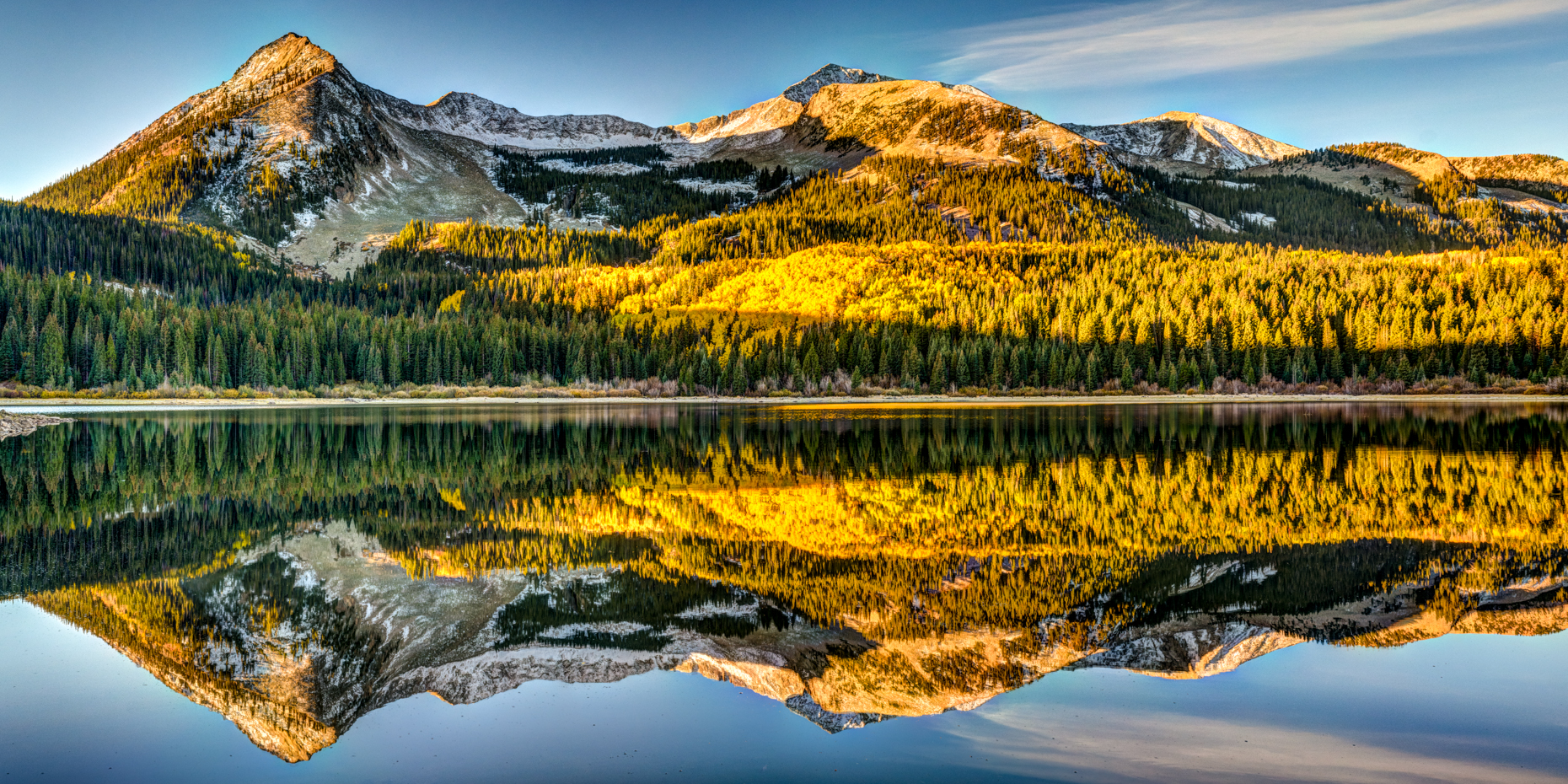Lost Lake Panorama.jpg